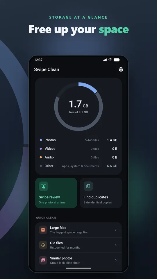 Storage at a glance: free up your space. The home screen with its storage ring and cleaning tools.